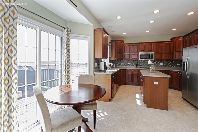 12 N685 Coombs Rd, Elgin, IL 60124 photo 3