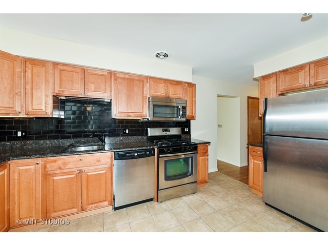 1432 N Wolf Rd, Berkeley, IL 60163 photo 3
