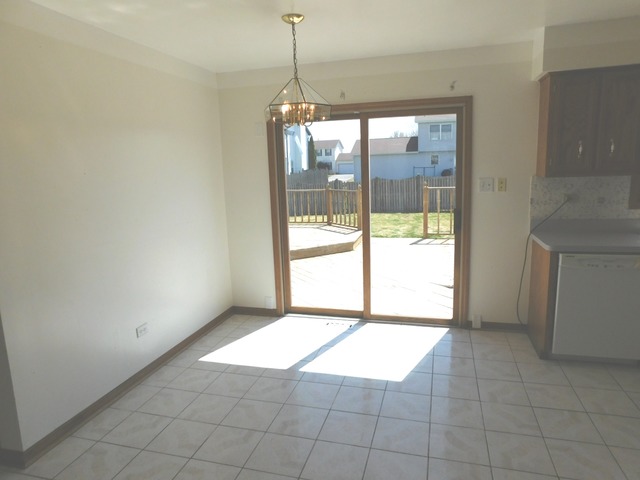 6604 Klinger Ln, Plainfield, IL 60586 photo 5