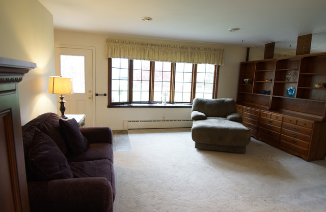 405 N Kent Rd, Mchenry, IL 60051 photo 5