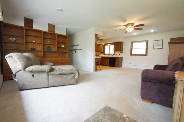 405 N Kent Rd, Mchenry, IL 60051 photo 4