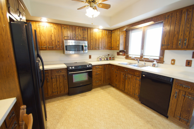405 N Kent Rd, Mchenry, IL 60051 photo 6
