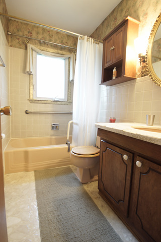 405 N Kent Rd, Mchenry, IL 60051 photo 10