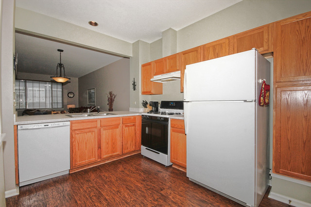 5618 Elizabeth Pl, Rolling Meadows, IL 60008 photo 10