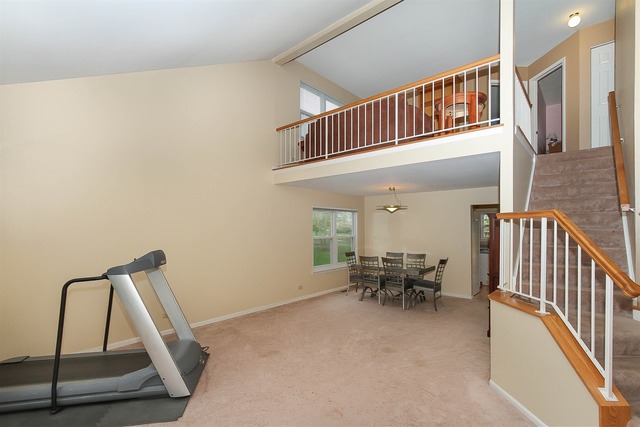 1347 Paddock Pl, Bartlett, IL 60103 photo 2