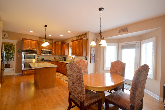 16518 S Mueller Cir, Plainfield, IL 60586 photo 6