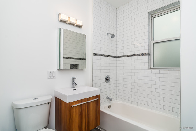 3045 N Avers Ave, Chicago, IL 60618 photo 18
