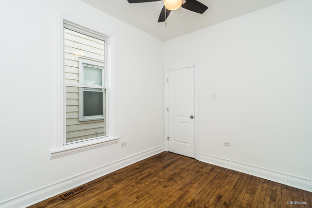 3045 N Avers Ave, Chicago, IL 60618 photo 21