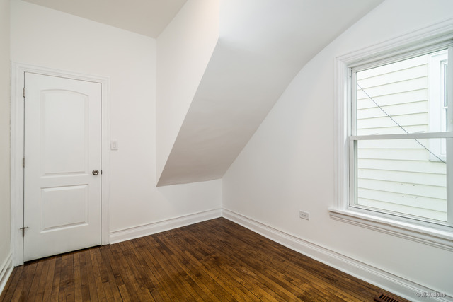 3045 N Avers Ave, Chicago, IL 60618 photo 19
