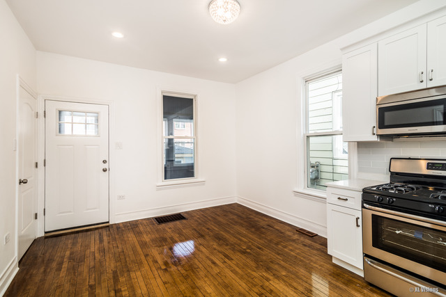 3045 N Avers Ave, Chicago, IL 60618 photo 20