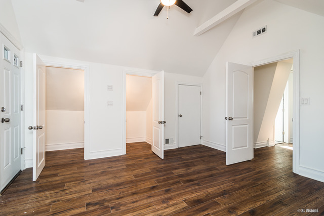 3045 N Avers Ave, Chicago, IL 60618 photo 9