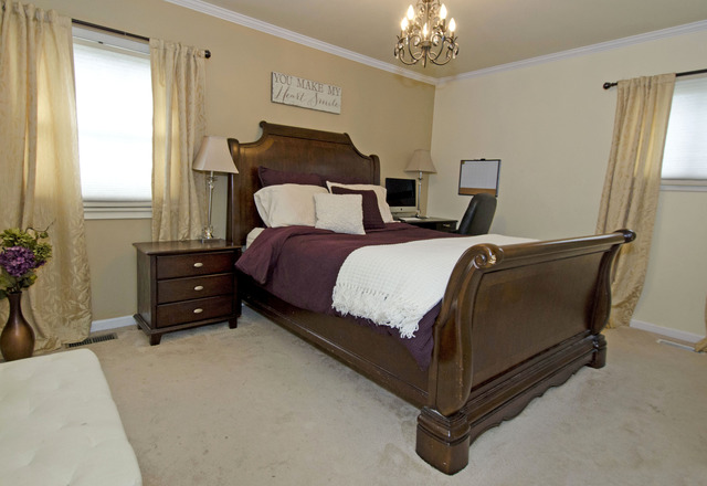 1380 Bedford Rd, Hoffman Estates, IL 60169 photo 13