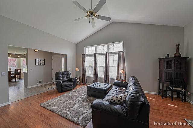 16122 Fairfield Dr, Plainfield, IL 60586 photo 4