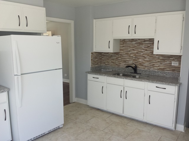 1249 N Lind Ave, Berkeley, IL 60163 photo 7