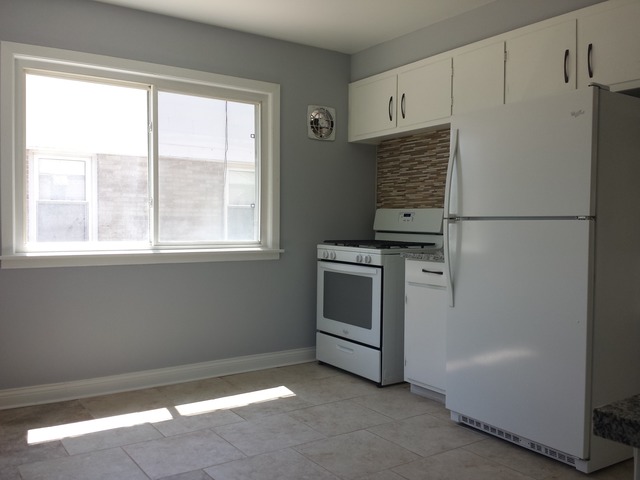 1249 N Lind Ave, Berkeley, IL 60163 photo 6