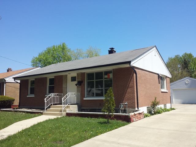 1249 N Lind Ave, Berkeley, IL 60163 photo 1