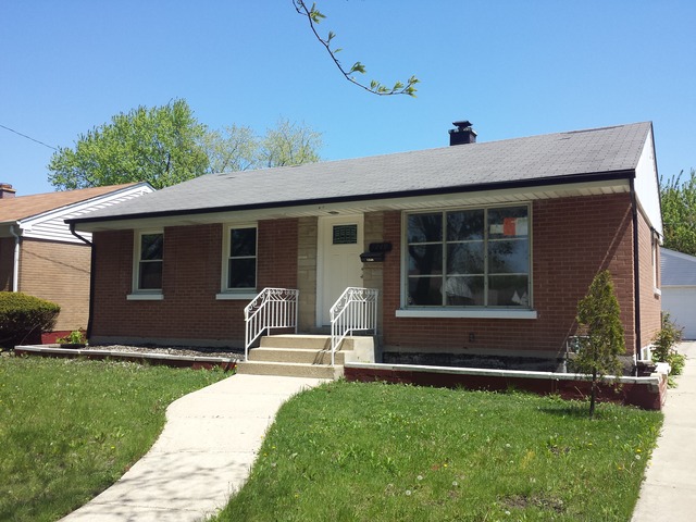 1249 N Lind Ave, Berkeley, IL 60163 photo 2