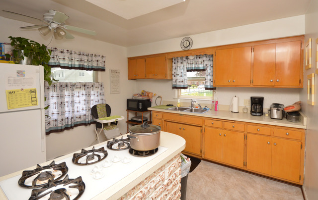 8508 Massasoit Ave, Burbank, IL 60459 photo 6