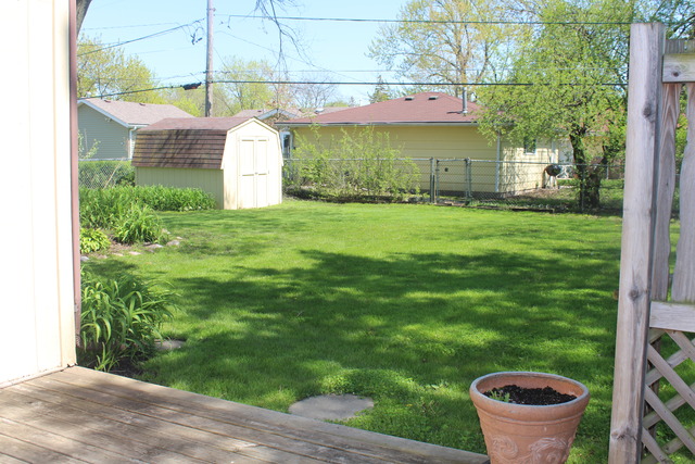 375 Illinois Blvd, Hoffman Estates, IL 60169 photo 19