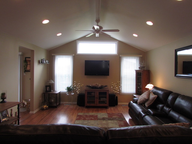 6914 Lewis Clark Dr, Plainfield, IL 60586 photo 2