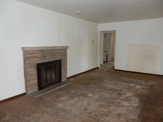 180 S 1st St, Kankakee, IL 60901 photo 3