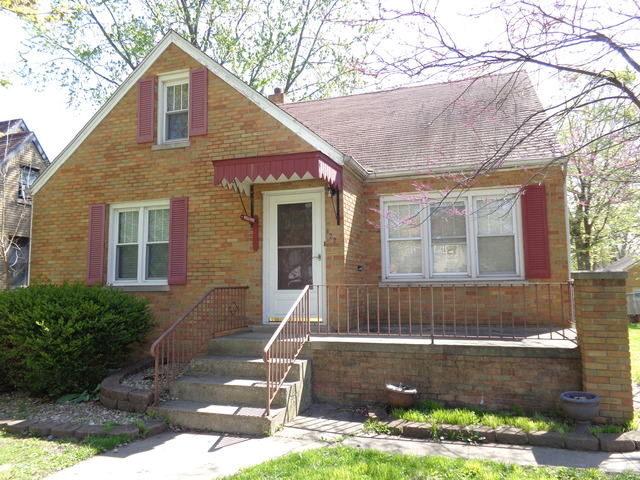 1226 S 6th Ave, Kankakee, IL 60901 photo 2