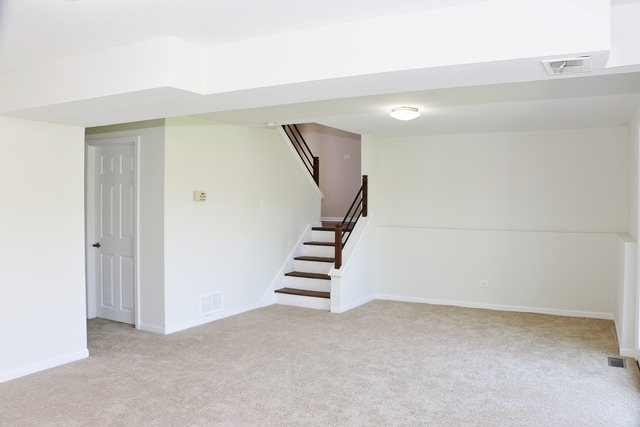 700 Durham Ln, Hoffman Estates, IL 60169 photo 22