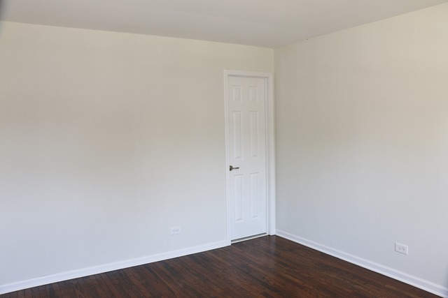700 Durham Ln, Hoffman Estates, IL 60169 photo 14