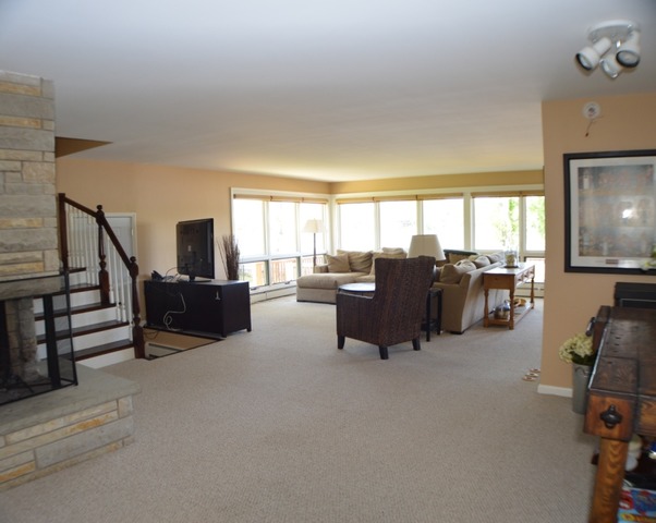 2815 Regner Rd, Mchenry, IL 60051 photo 5
