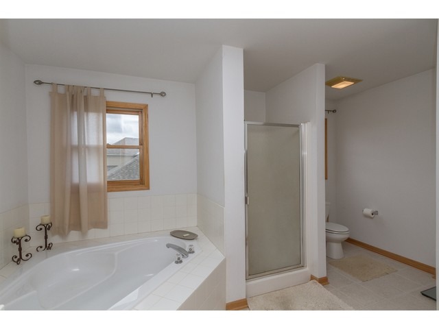 1630 Highmeadow Ln, Algonquin, IL 60102 photo 12