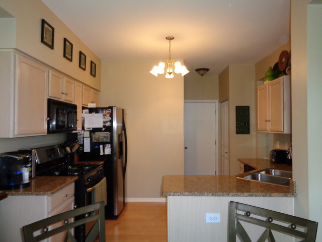 1595 Spaulding Rd, Bartlett, IL 60103 photo 5
