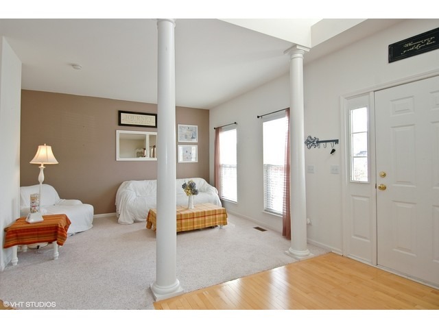 119 Norman Dr, Mchenry, IL 60050 photo 5