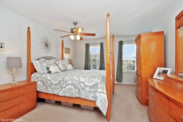5854 Constitution Ave, Gurnee, IL 60031 photo 9