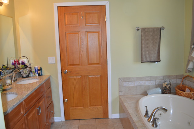 540 Forest View Rd, Lindenhurst, IL 60046 photo 10