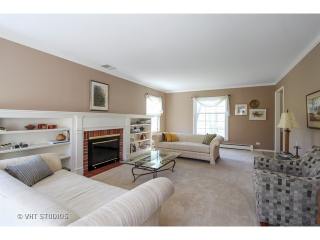 1455 Chippewa Pathway, Riverwoods, IL 60015 photo 3