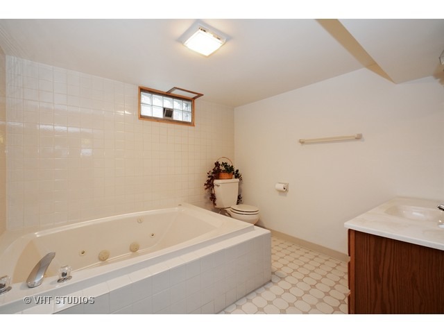 1741 E 91st St, Chicago, IL 60617 photo 9