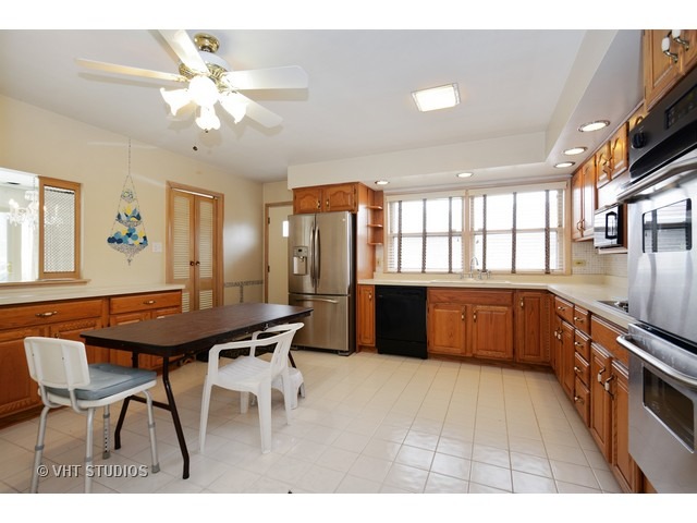 1741 E 91st St, Chicago, IL 60617 photo 4