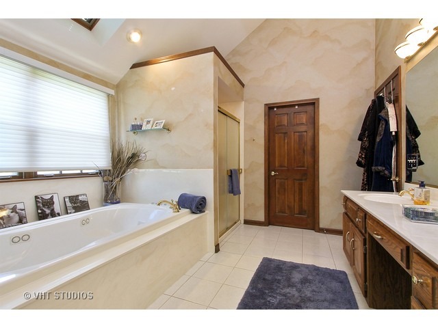 1213 Triple Crown Ct, Bartlett, IL 60103 photo 13