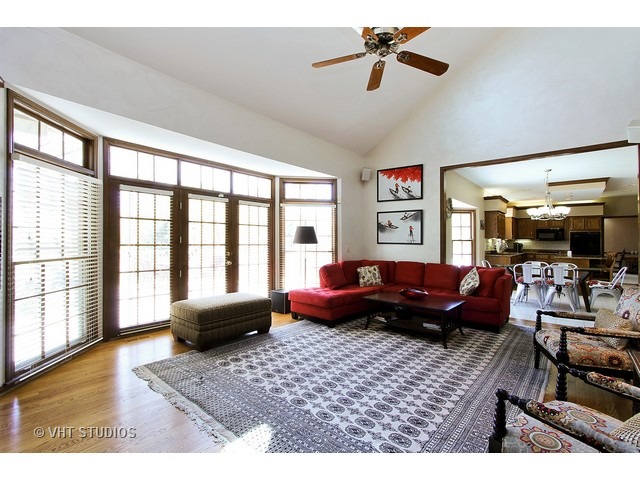 1213 Triple Crown Ct, Bartlett, IL 60103 photo 8