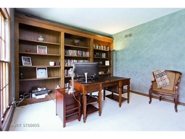 1213 Triple Crown Ct, Bartlett, IL 60103 photo 9
