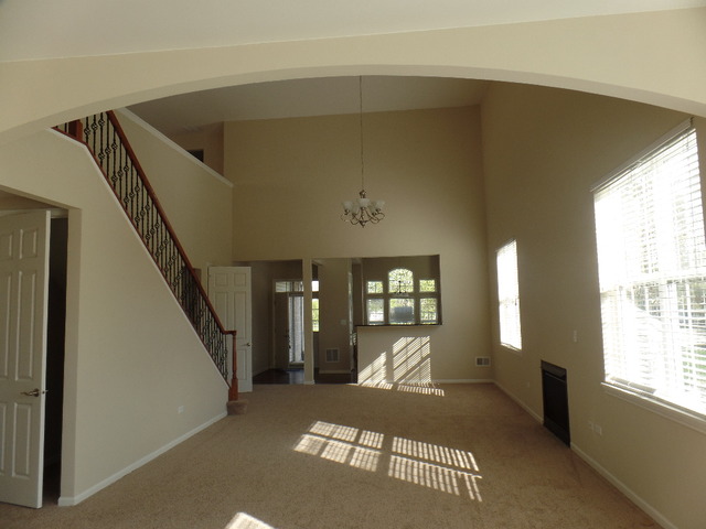 3898 Valhalla Dr, Elgin, IL 60124 photo 6