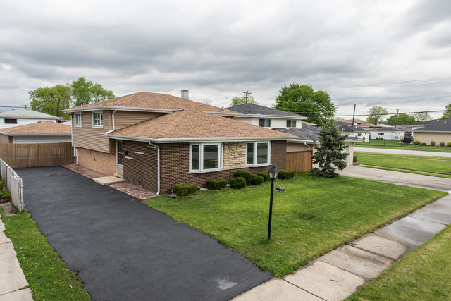 5404 138th St, Midlothian, IL 60445 photo 1
