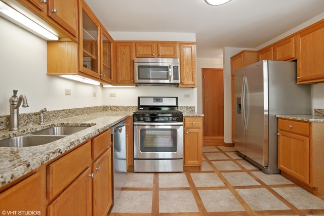 340 W Prairie Cir, Itasca, IL 60143 photo 7