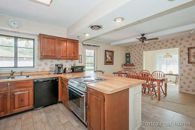 610 Polo Dr, Wheaton, IL 60187 photo 5