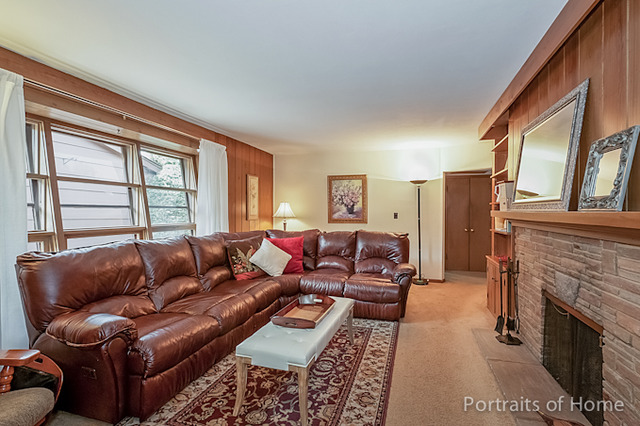 610 Polo Dr, Wheaton, IL 60187 photo 4
