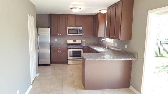14436 Independence Dr, Plainfield, IL 60544 photo 7