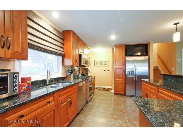 403 Ferndale Rd, Glenview, IL 60025 photo 3