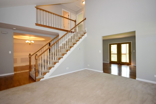 5 E Walnut St, Roselle, IL 60172 photo 4