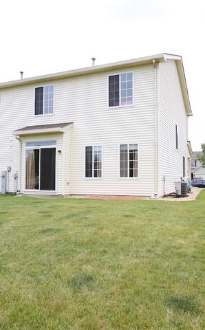 1411 Red Top Ln, Minooka, IL 60447 photo 3