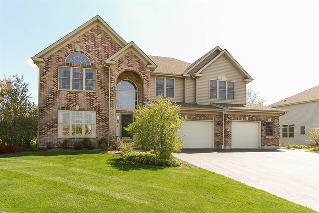 931 Hayrack Dr, Algonquin, IL 60102 photo 1